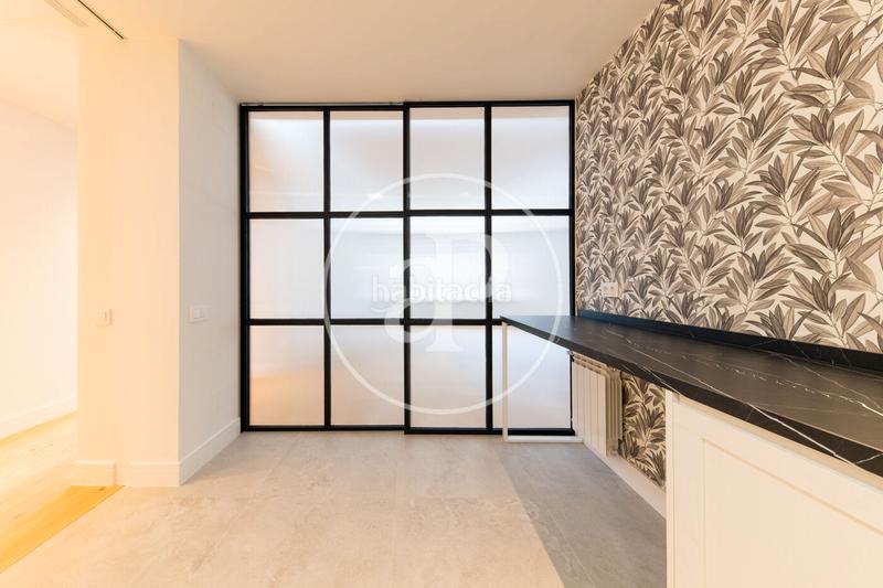 Foto a8094b50-1e68-43f8-8e8a-9039149c692e. Pis amb calefacció a Niño Jesús Madrid