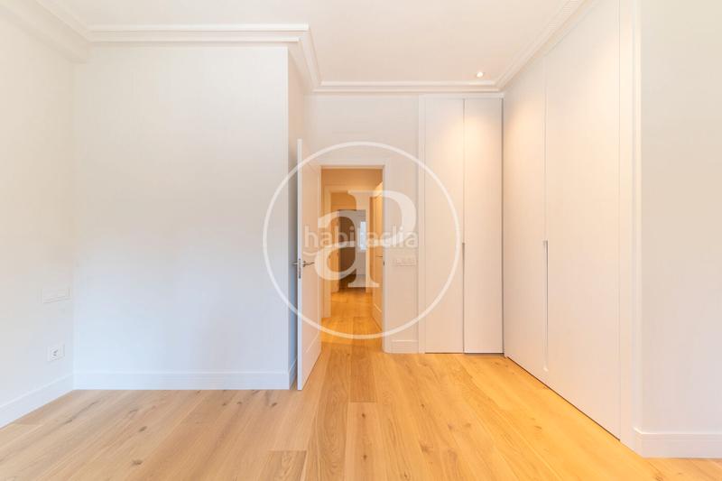 Foto b53a5d98-d666-40d9-a4bc-9dca2bbe99c5. Pis amb calefacció a Niño Jesús Madrid