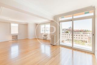 Piso en Hispanoamérica-Bernabéu. Piso en venta en concha espina