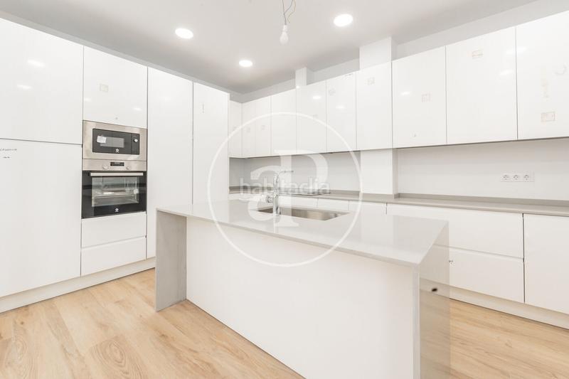 Foto 3ca5b790-e073-4688-9e1b-8792c84f5b2b. Appartamento con riscaldamento in Cortes-Huertas Madrid