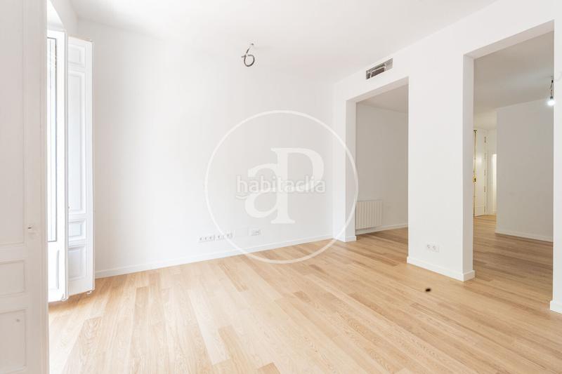 Foto b0038962-3dc6-4aa2-8ac0-40808c6c324a. Appartamento con riscaldamento in Cortes-Huertas Madrid