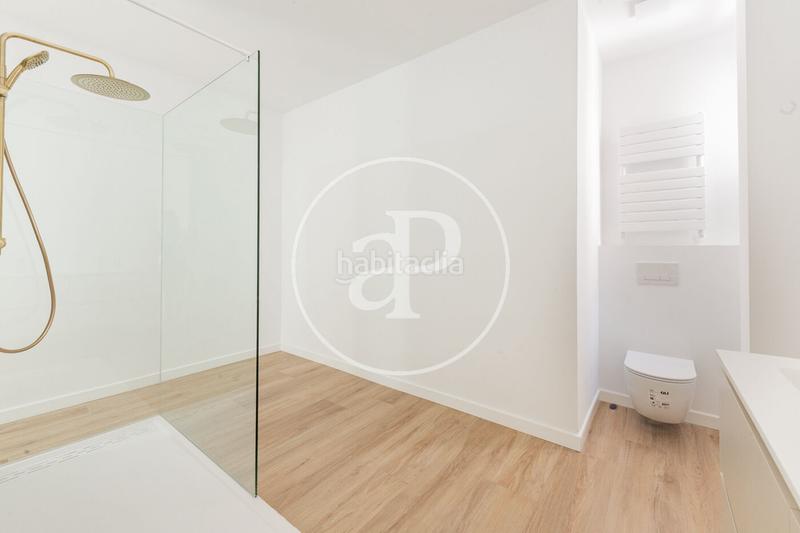 Foto b8f863f9-70d3-4431-ba11-2f9aea7ede96. Appartamento con riscaldamento in Cortes-Huertas Madrid