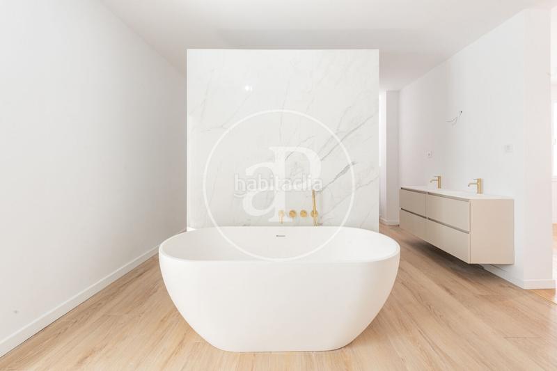 Foto ef6767cb-7457-4b2e-bd02-81612ca8f302. Appartamento con riscaldamento in Cortes-Huertas Madrid