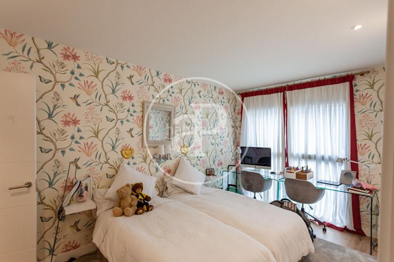 Foto 0cd527b3-f7bf-4af5-9829-47e16ce39d65. Piso  en venta en el Encinar de los Reyes. en La Moraleja