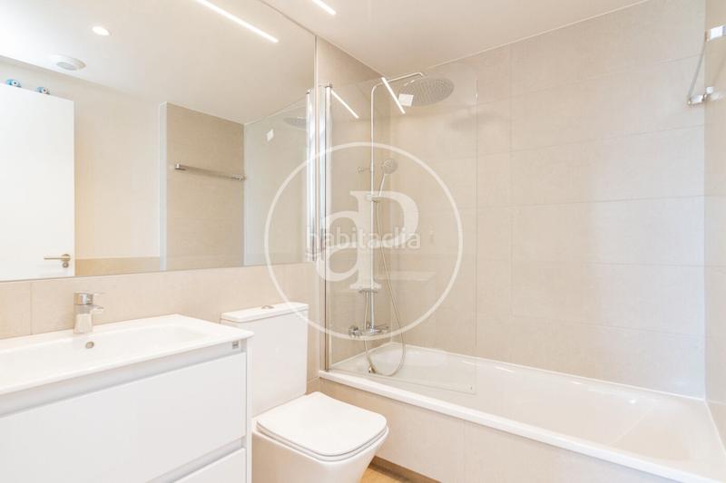 Foto 6c5846bc-6155-498a-a4b7-82a0285c43a8. Lloguer pis amb calefacció aparcament piscina a Imperial Madrid