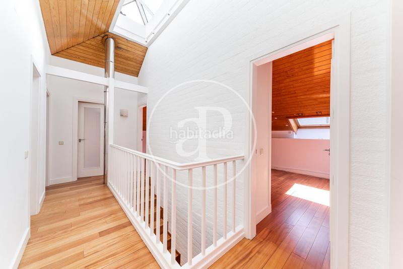 Foto d619a870-98cc-4c98-ba89-ea62c3eec0a4. Alquiler casa adosada chalet independiente en alquiler en Nueva España sin amueblar. en Madrid