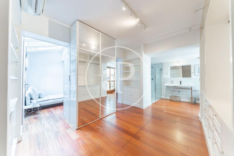 Foto a2f775bf-f978-45b4-a305-02ed6a742dbd. Rent semi detached house with heating parking in Nueva España Madrid