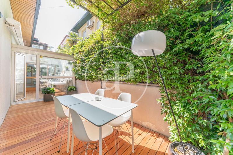 Foto ef412b84-7750-416d-98f2-02fb6dc1bc3d. Rent semi detached house with heating parking in Nueva España Madrid