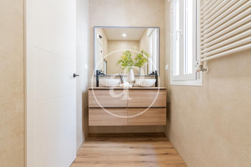 Foto 7bd29bb5-112f-4ff8-8dde-c5c4deffb064. Piso  en venta en Sol en Sol Madrid