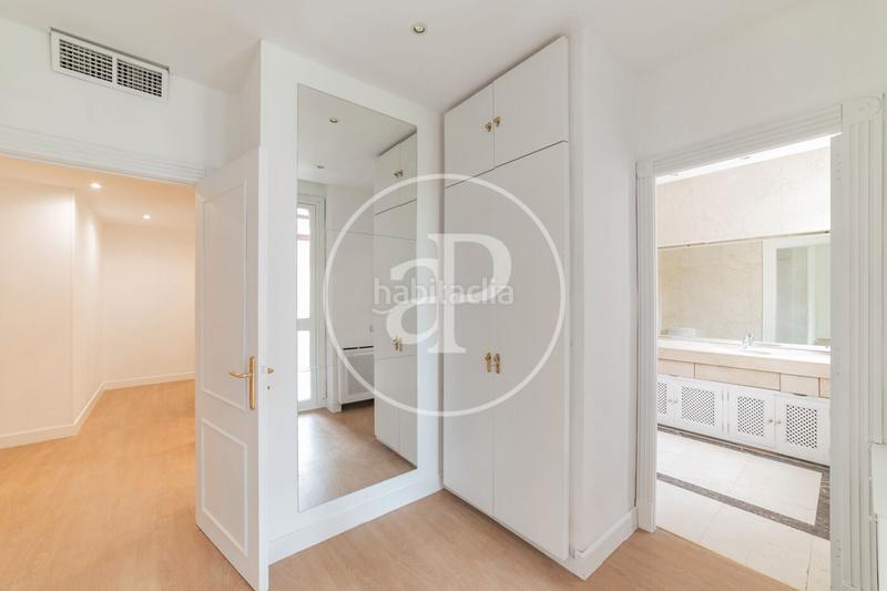 Foto 28c4b9b3-0886-495c-9446-4aac0eb1d779. Location appartement avec chauffage parking dans El Viso Madrid