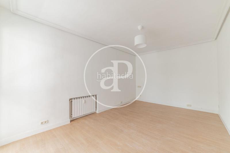 Foto 556dca5b-61c0-4097-ba91-599a7e5dcdc8. Location appartement avec chauffage parking dans El Viso Madrid