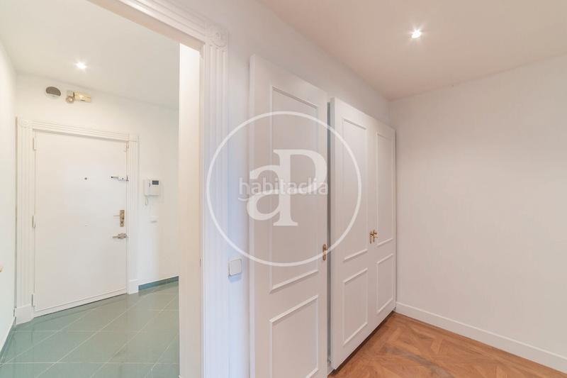 Foto 651bb78f-31f8-4189-9369-b229ad3f738b. Location appartement avec chauffage parking dans El Viso Madrid