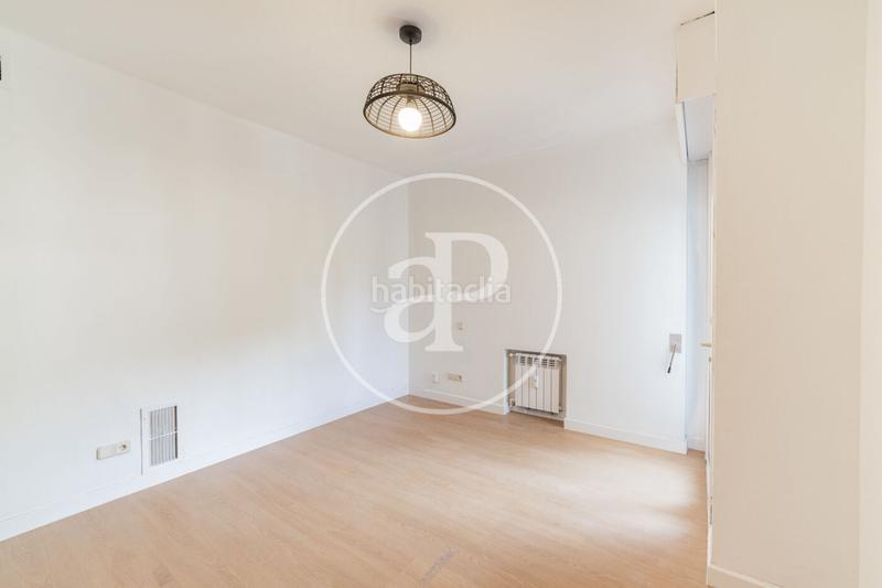 Foto 6da5d235-62d1-4606-8565-c81a136c6fe8. Location appartement avec chauffage parking dans El Viso Madrid