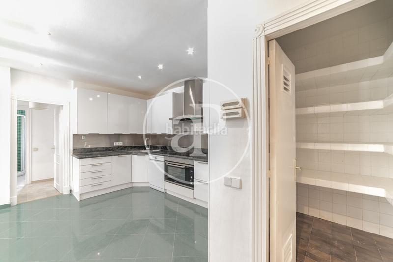 Foto 9ef063c2-f65d-4aae-8030-c4fdbc220ce8. Location appartement avec chauffage parking dans El Viso Madrid