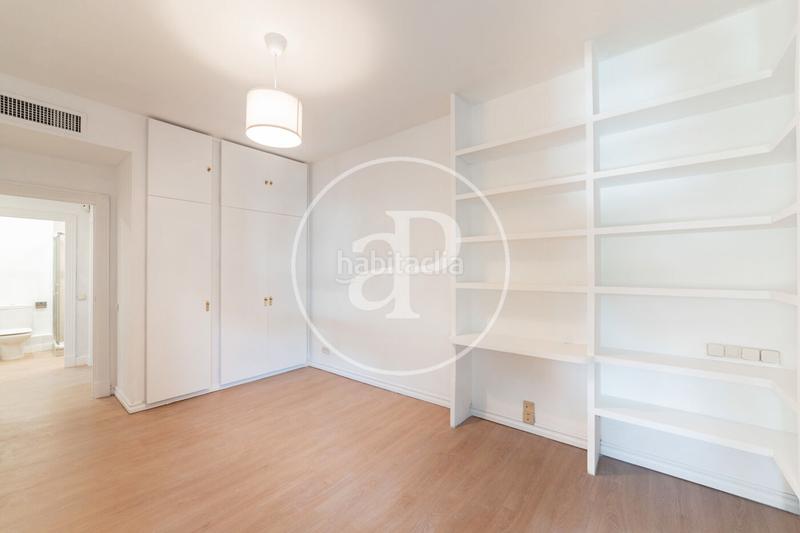 Foto a433e2d7-8078-496d-8953-36bb59d461e0. Location appartement avec chauffage parking dans El Viso Madrid