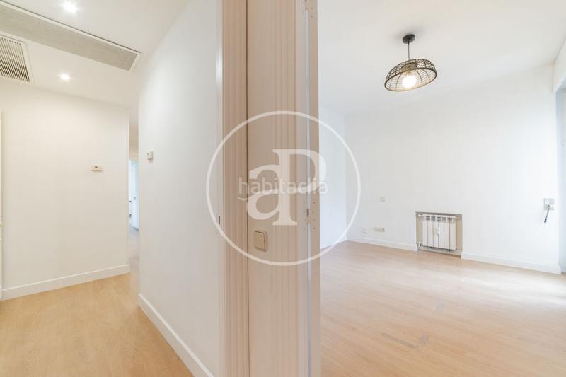 Foto ec95e51b-5bca-47c5-83e7-72ff8c0102dc. Location appartement avec chauffage parking dans El Viso Madrid