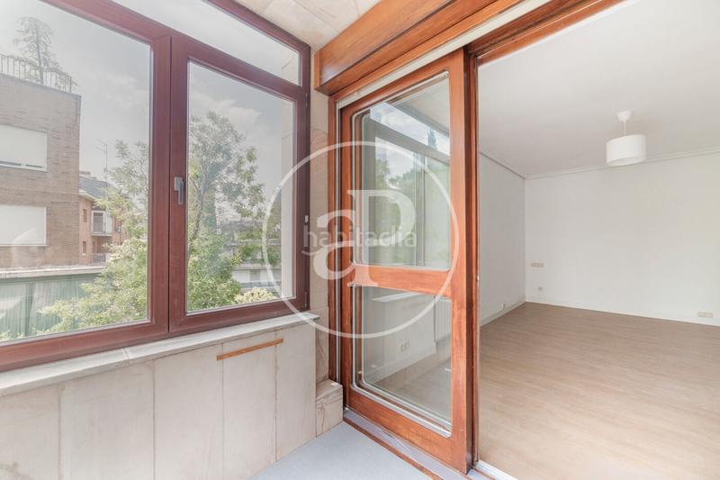 Foto fb33814b-41f7-4a02-b4e4-18be521f96e6. Location appartement avec chauffage parking dans El Viso Madrid