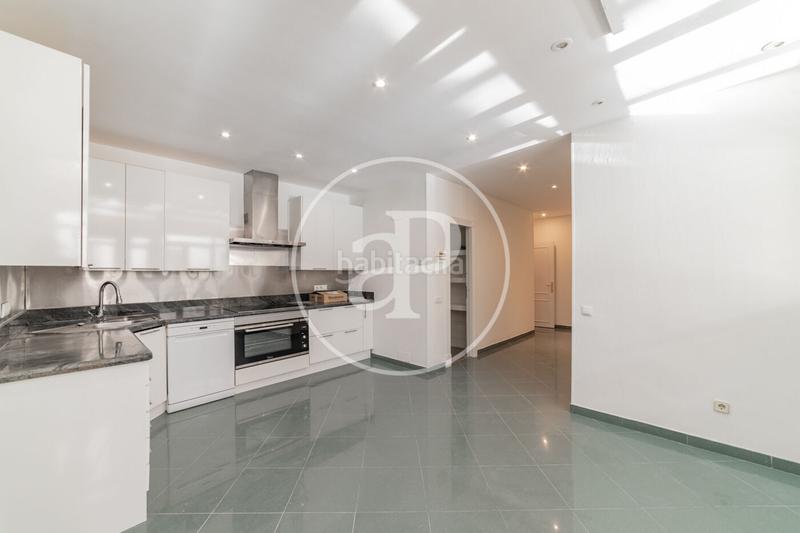 Foto 82c123e5-2e96-49fb-b734-26d8b6dd14cf. Miete etagenwohnung mit heizung parking in El Viso Madrid