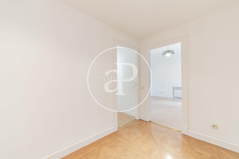 Foto adccc5b9-8421-4456-a9b6-33aedf3da447. Miete etagenwohnung mit heizung parking in El Viso Madrid