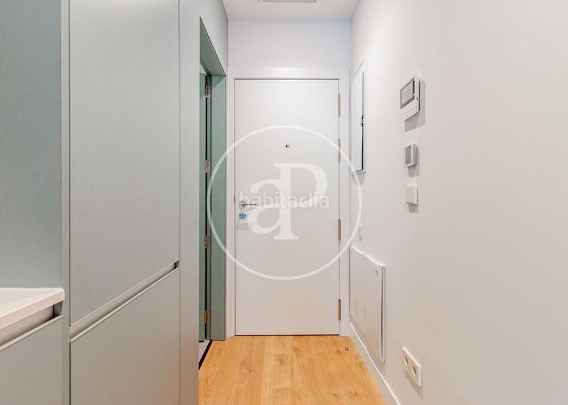 Foto 7411e4d0-98b1-45a2-944f-6674bb4e5723. Alquiler piso estudio en alquiler en calle conde de vilches en Madrid