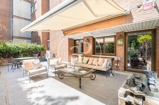 Flat in Avenida Europa. Piso bajo en venta en calle inglaterra, pozuelo