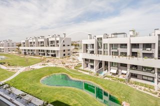 Miete Etagenwohnung  Av. de luis garcía cereceda. Ático con piscina a estrenar en la finca