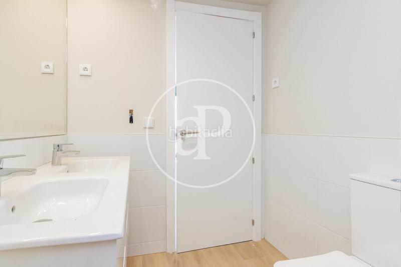 Foto 0f33c81c-c00a-4ae0-ae2a-5af50377f646. Alquiler piso  de alquiler río en Imperial Madrid