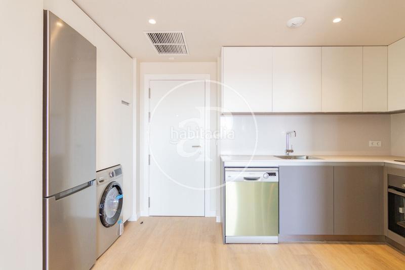 Foto 93f4c6c4-bd4f-44b6-9989-643f175941f6. Alquiler piso  de alquiler río en Imperial Madrid