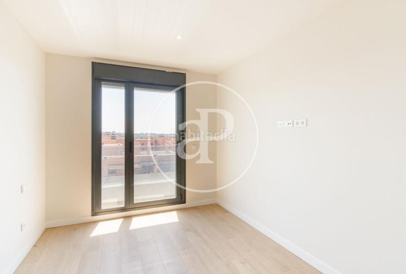 Foto 8d2706d9-fd9e-4de1-83bd-f2244c7f274e. Location appartement avec chauffage piscine dans Imperial Madrid