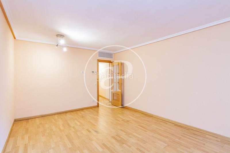 Foto 027ed1fd-b4ad-4014-a7c2-335cc5a1ce28. Location appartement avec chauffage dans Ciudad Jardín Madrid