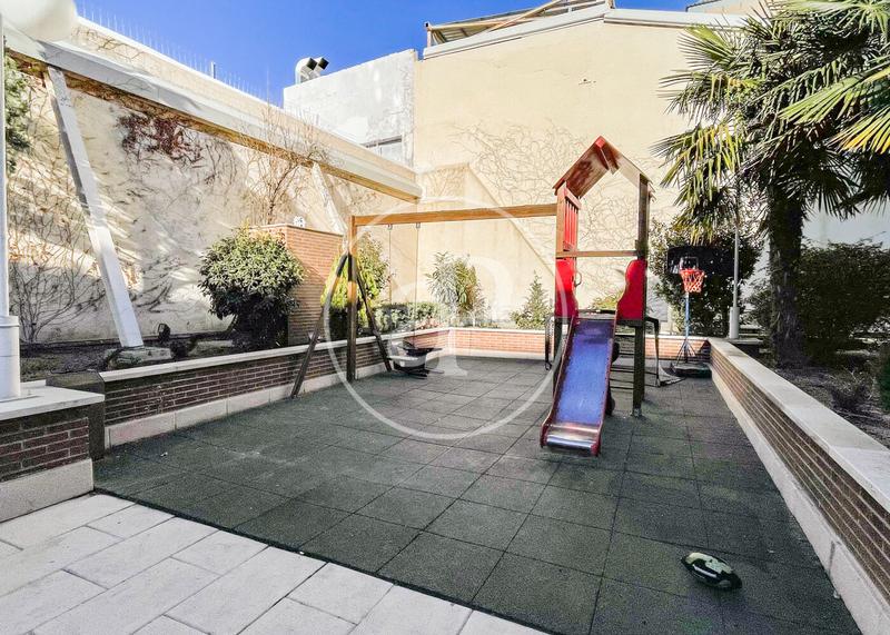 Foto 2f8e0e62-f60d-47ce-9a79-5dc93cd0b7d0. Location appartement avec chauffage dans Ciudad Jardín Madrid