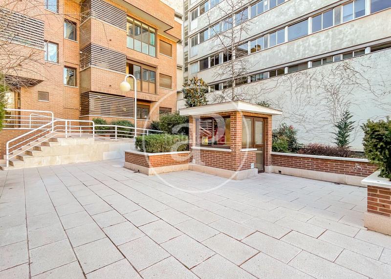 Foto c9a6b1bf-583c-4c11-a24f-6ecafeec75cf. Location appartement avec chauffage dans Ciudad Jardín Madrid