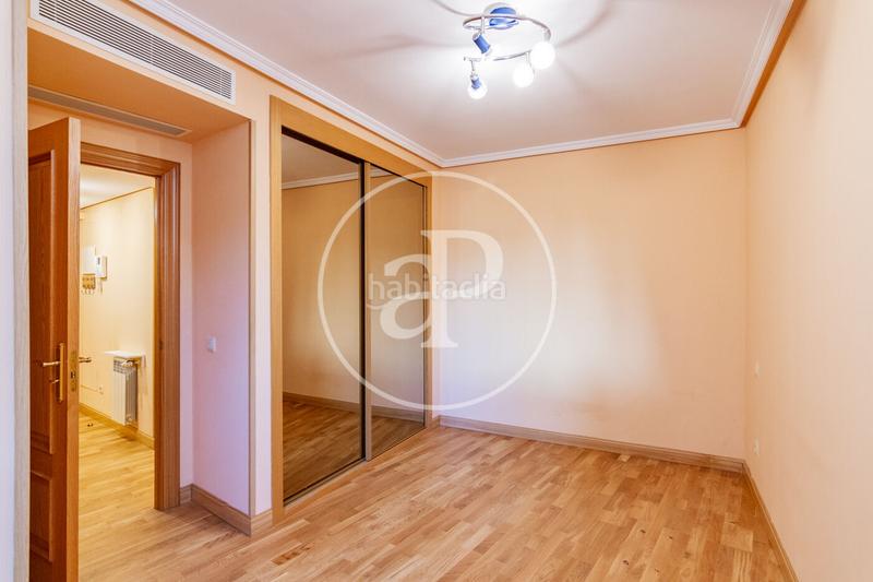 Foto 4d4932be-2e65-4f40-83c1-c0367f4a04d8. Rent flat with heating in Ciudad Jardín Madrid
