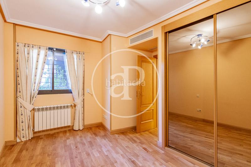 Foto ed1e6466-03a0-42b2-8da9-331accf63854. Rent flat with heating in Ciudad Jardín Madrid