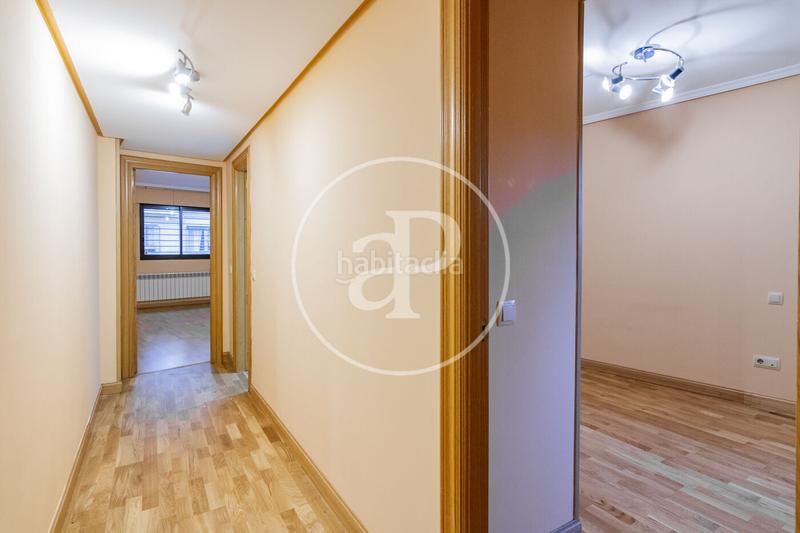 Foto f3594414-754d-49f9-b869-97dee23956cf. Rent flat with heating in Ciudad Jardín Madrid