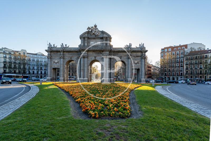Foto d8956e10-31fe-44e7-8eae-959ff3a55780. Piso  en venta en recoletos en Goya Madrid