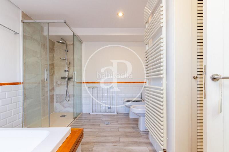 Foto 1f66a7a9-68d2-449c-b530-75b4c40037d7. Affitto duplex con riscaldamento parcheggio piscina in Madrid