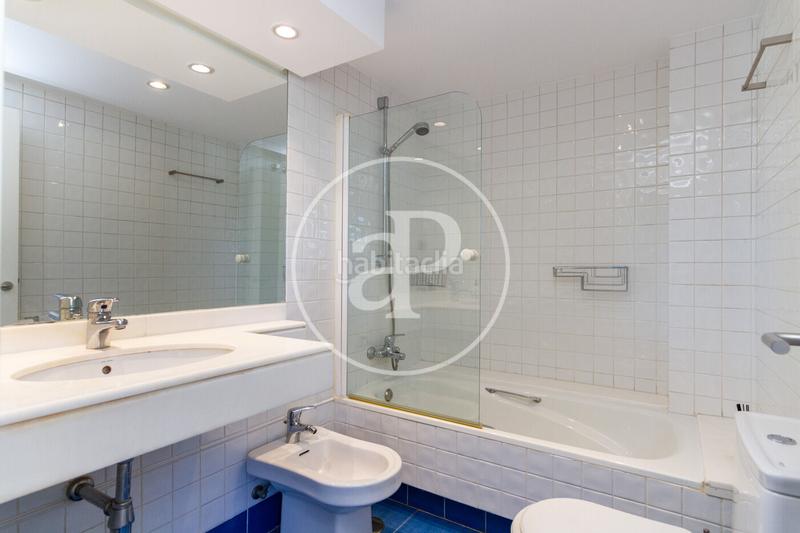 Foto 507bc9ff-c0ca-4715-8c65-435e74d5d274. Affitto duplex con riscaldamento parcheggio piscina in Madrid