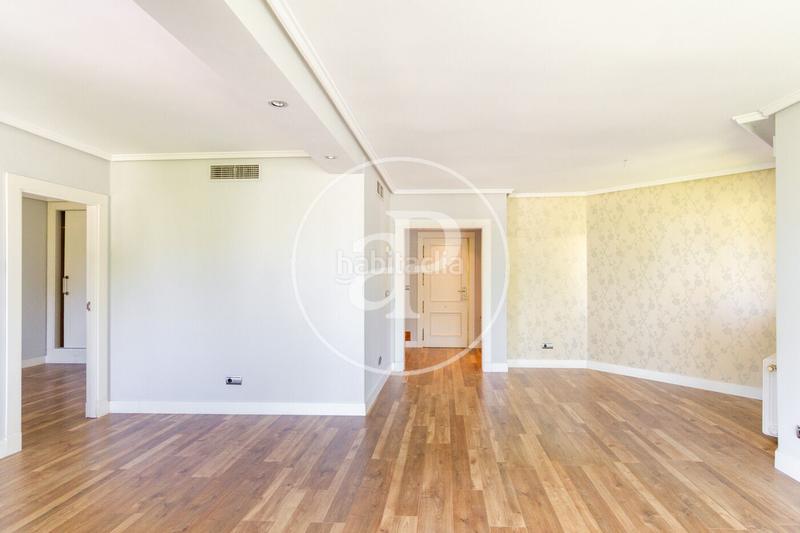 Foto 4f54b010-cfdb-4019-adc9-2963cf97102a. Location duplex avec chauffage parking piscine dans Madrid