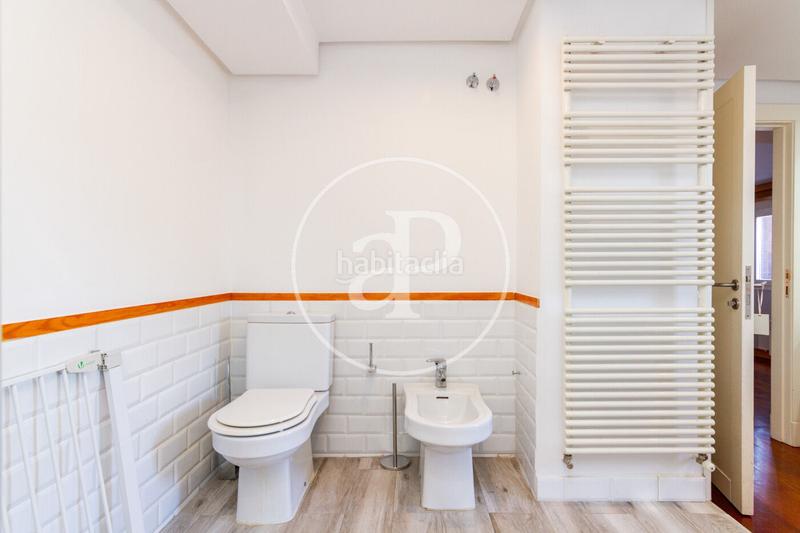 Foto 53d678ec-87b2-4e30-acf1-5926cc79d673. Location duplex avec chauffage parking piscine dans Madrid