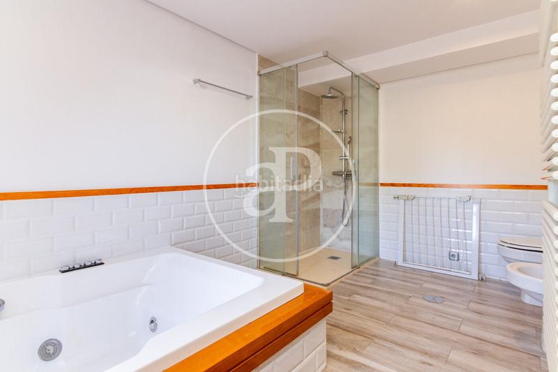Foto f1cc586d-82fa-4def-9001-7af1967e62ea. Miete zweistöckige wohnung mit heizung parking pool in Madrid