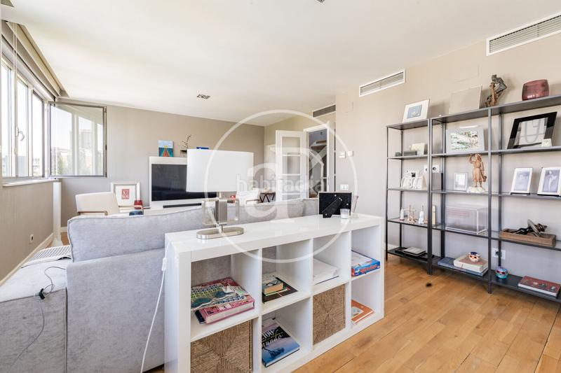 Foto 475d060b-49d7-43e2-a2e7-ae360e3efbe2. Dúplex atico en venta en arturo soria en Virgen del Cortijo-Manoteras Madrid