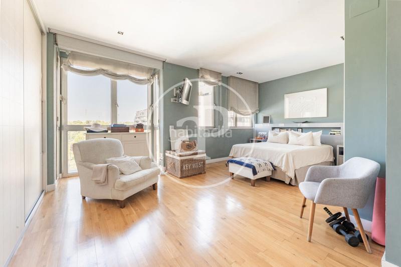 Foto a1f06f44-05ba-499b-a015-d2242a3e9341. Dúplex atico en venta en arturo soria en Virgen del Cortijo-Manoteras Madrid