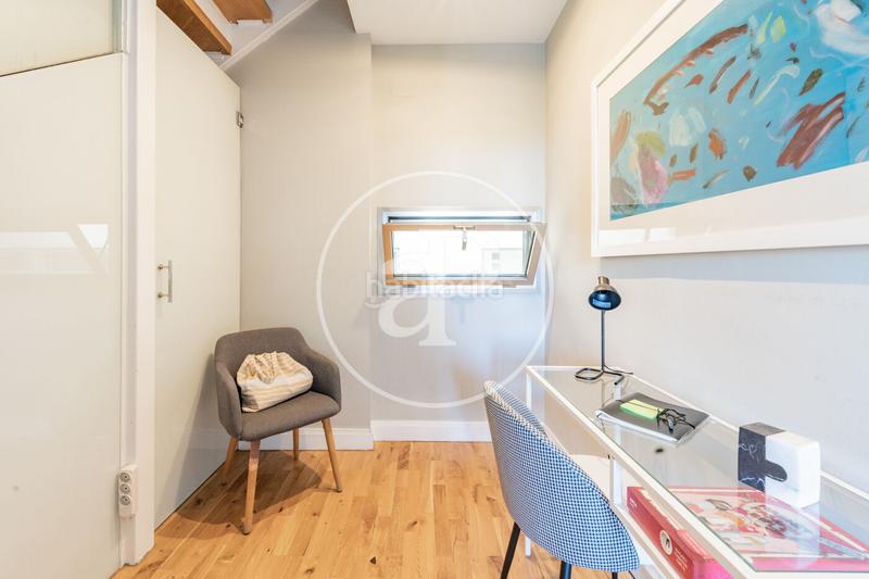 Foto b31b5ff4-67a2-438d-90fe-6b9a10f1a534. Dúplex atico en venta en arturo soria en Virgen del Cortijo-Manoteras Madrid