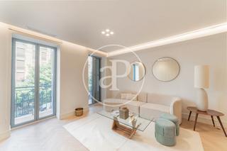 Miete Etagenwohnung  C. de san bernardo. Piso en alquiler en san bernardo