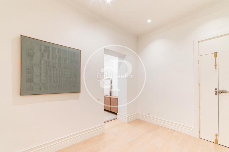 Foto 989baa63-3ff0-4d76-b01b-76c0cffe4977. Piso  en venta en Lista en Lista Madrid