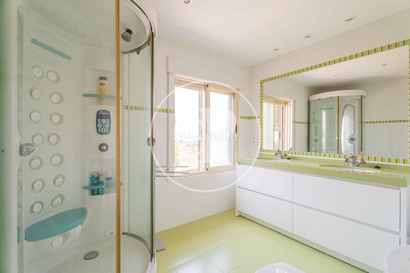 Foto 2522100c-23da-4c5b-af0d-630073becacd. Casa con riscaldamento parcheggio piscina in Las Lomas Boadilla del Monte