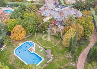 Casa a Las Lomas. Chalet independiente en venta en las lomas