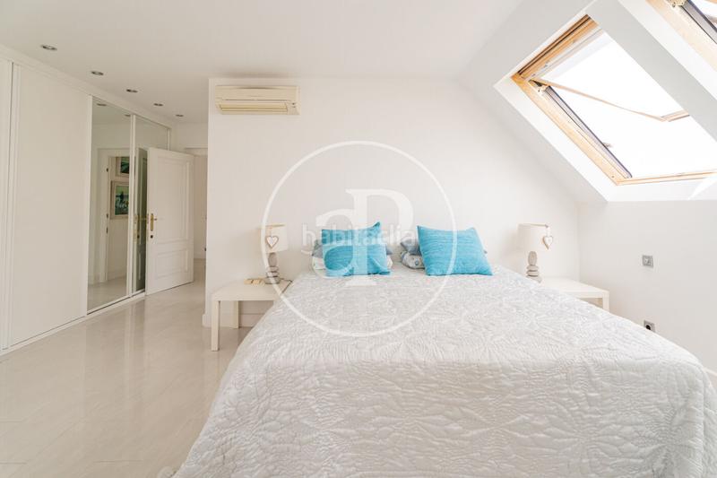 Foto 3c46a57f-992d-4822-b0af-c3ac439411f7. Casa con riscaldamento parcheggio piscina in Las Lomas Boadilla del Monte