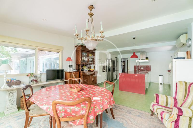 Foto 736784e8-3812-4f57-961c-d35f4363c996. Casa con riscaldamento parcheggio piscina in Las Lomas Boadilla del Monte